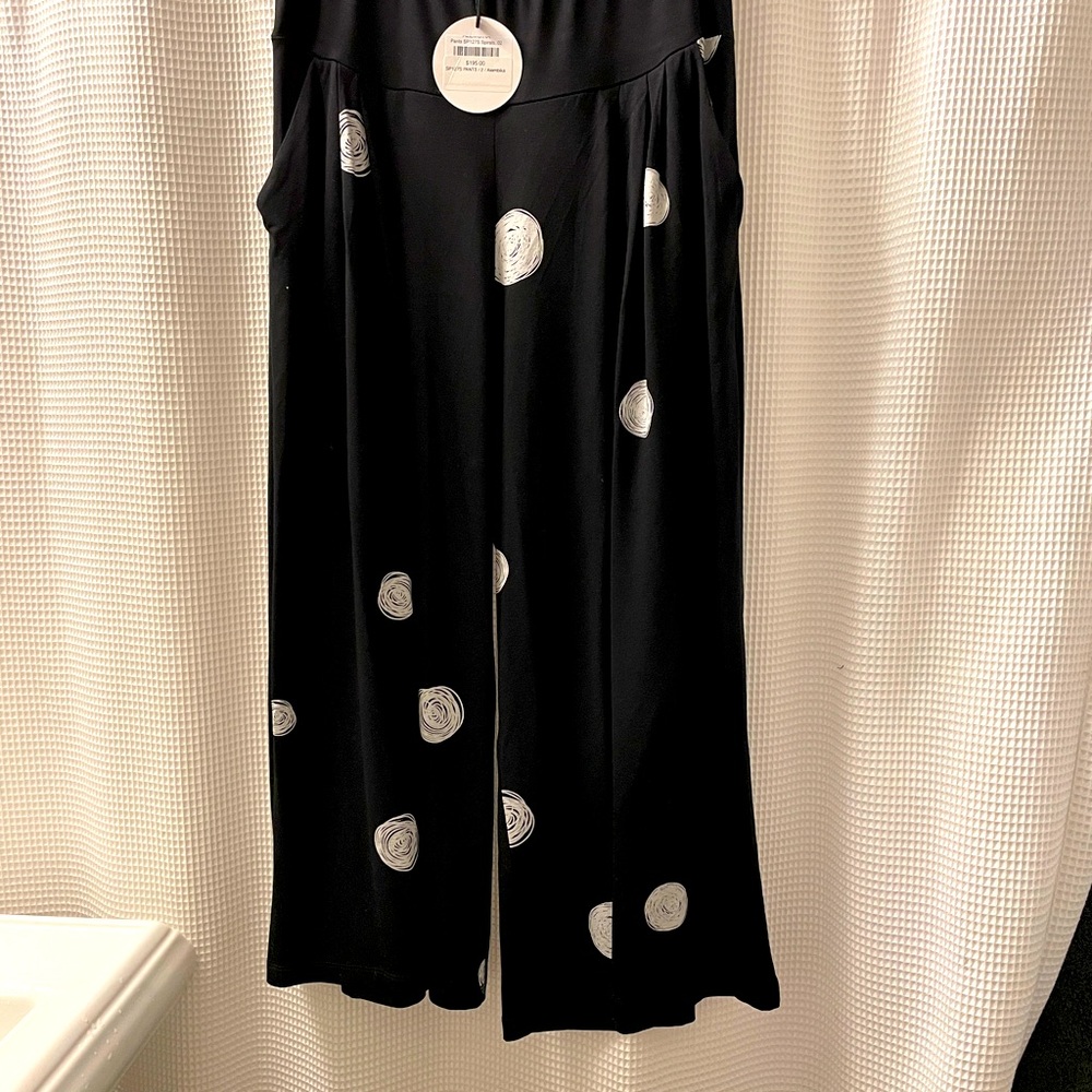 jersey pants. size 2/stretchy jersey fit up to XL
